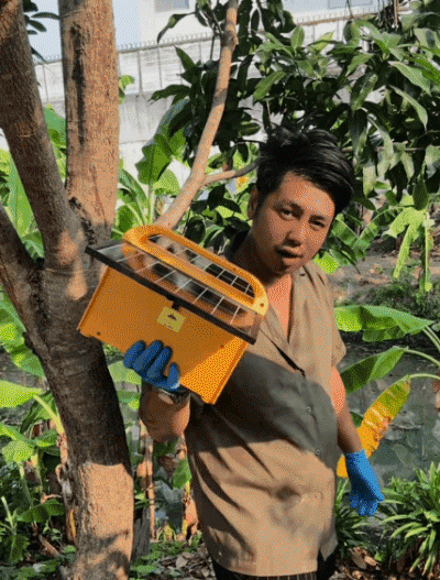 Solarna lampa do oświetlenia awaryjnego